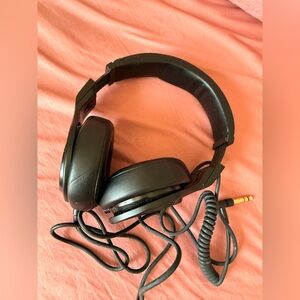 Beats Pro Over-Ear Headphones